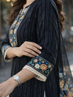 Handcrafted Woven Cotton Kurta Set